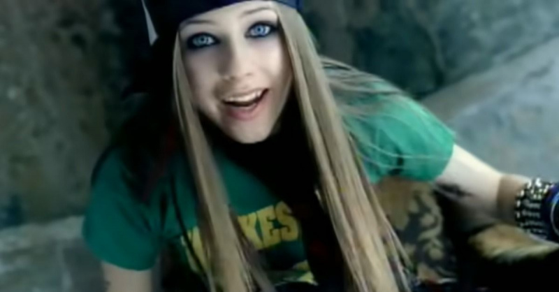  Avril Lavigne al vídeo musical Sk8er Boi